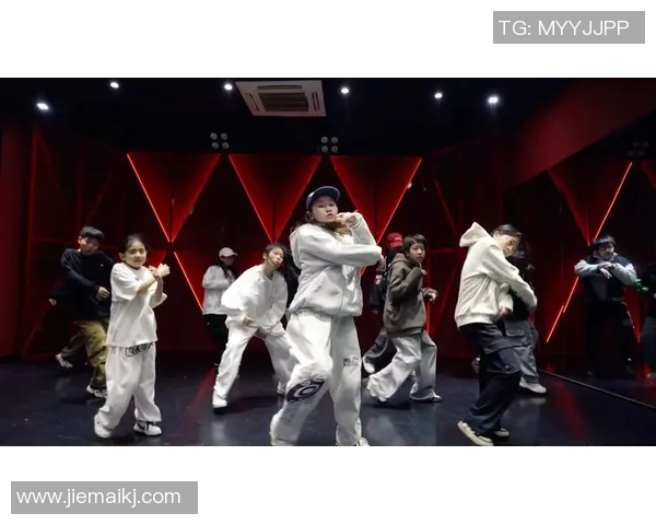 南京街舞队的转型之路：探索街舞文化的深层次变革与发展